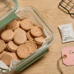 Conservation coque macaron vide : boîte hermétique et sachet anti-humidité pour garder le croquant