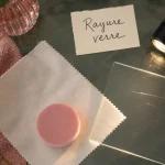 Enlever rayure profonde verre : test à l’ongle avant oxyde de cérium