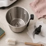 Nettoyer Monsieur Cuisine : bol, couteau, joint et base moteur